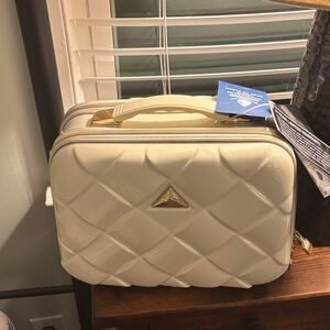 TRIFORCE luggage Cream Hard Vanity Case